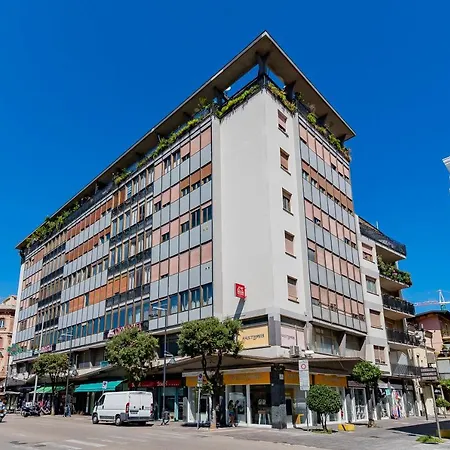 Guesthost - Piazza Salotto & Stazione Comfy Pescara