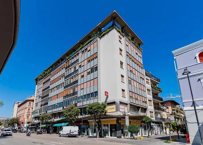 Guesthost - Piazza Salotto & Stazione Comfy Pescara