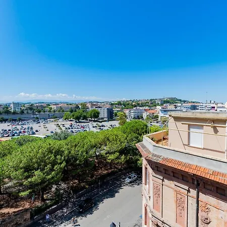 Guesthost - Piazza Salotto & Stazione Comfy *