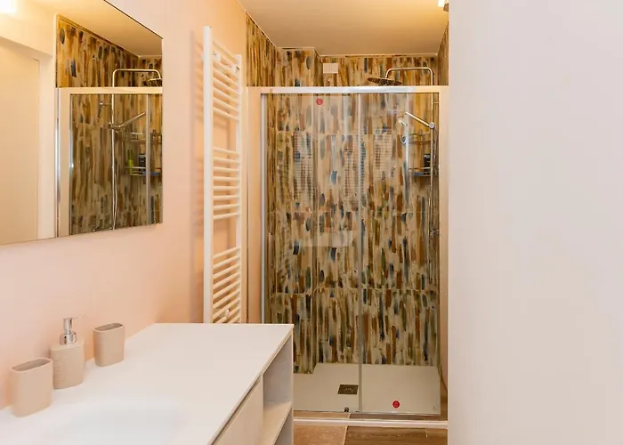 Guesthost - Piazza Salotto & Stazione Comfy * ペスカーラ